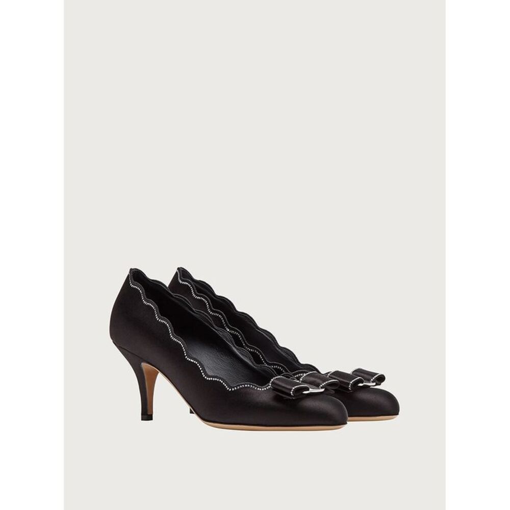 Ferragamo Ornament Pump